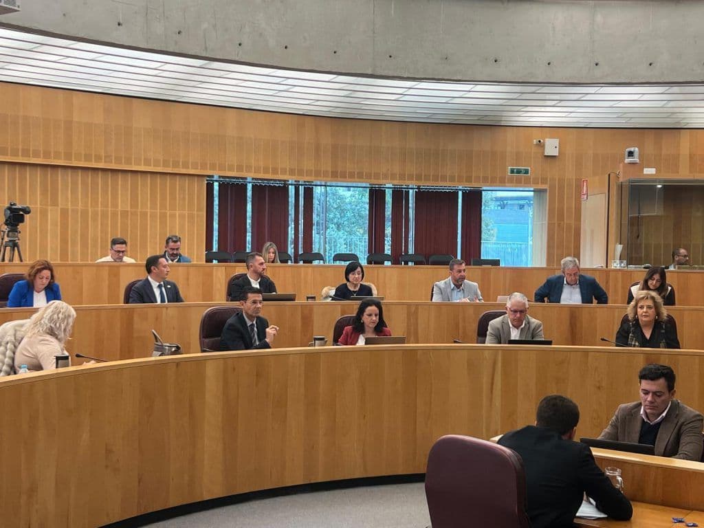 El PSOE denuncia que Diputación deje “tirados” a los ayuntamientos de la provincia al no ampliar el plazo para decidir si delegan o no la recogida de basura