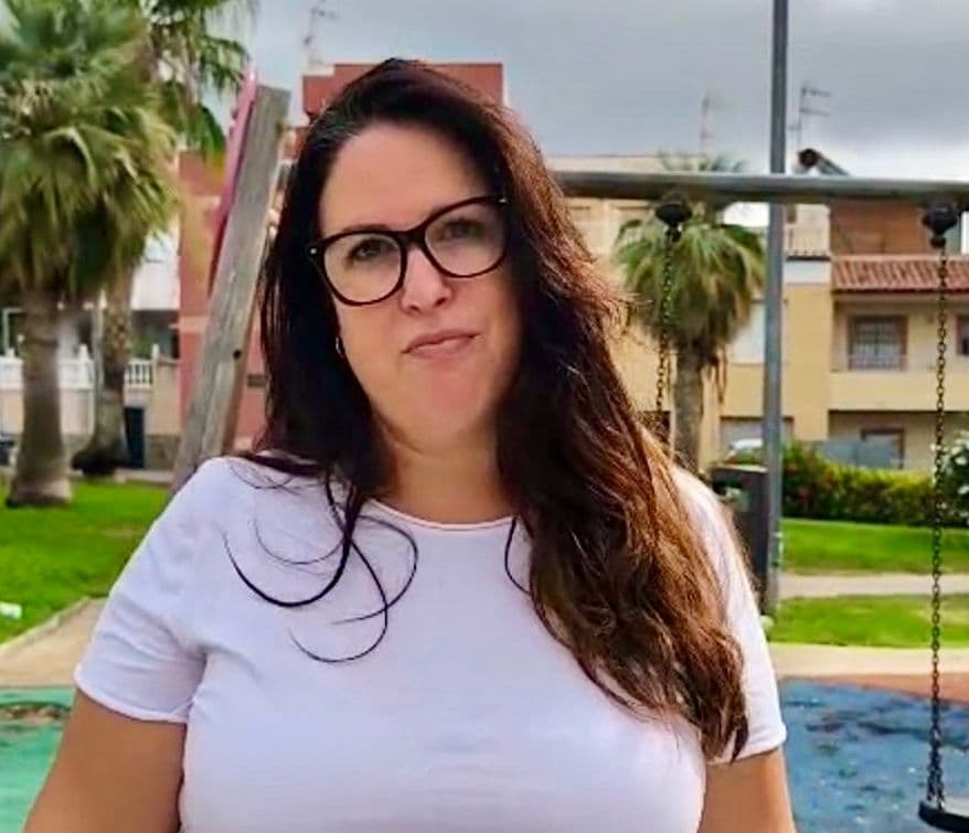 El PSOE de Motril denuncia el abandono del parque infantil de Los Telares