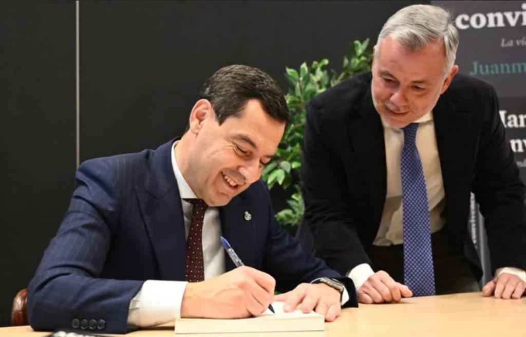 Nicolás Navarro: «Ha sido una decisión personal difícil de tomar, pero convencido que daré todo lo mejor de mí para mejorar la Sanidad andaluza»