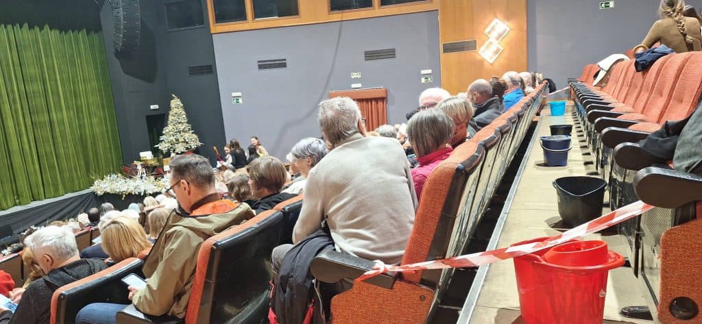 El PSOE pide al alcalde que deje de tapar «la Cara B de Almuñécar y La Herradura con propaganda, selfies de barrio y cafés pagados con dinero público»