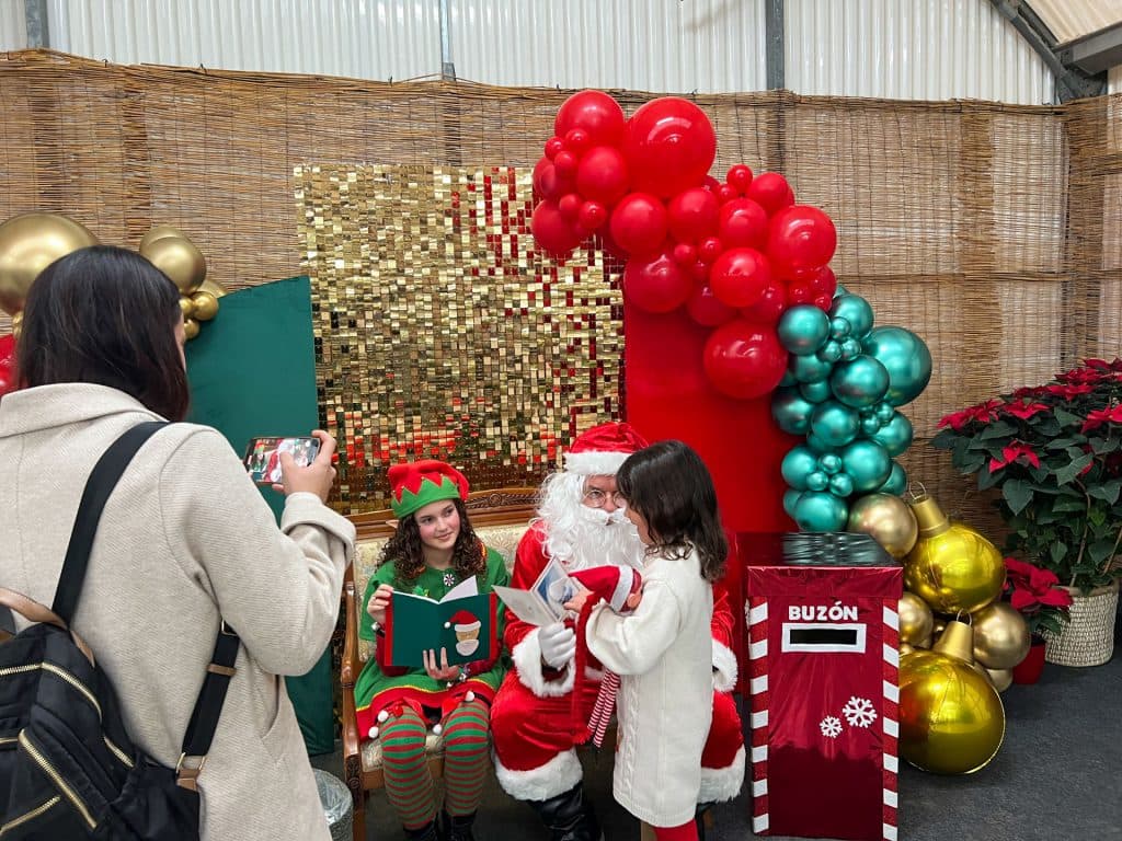 Éxito rotundo del evento navideño de SaliplantGarden con cerca de un centenar de niños y niñas participantes