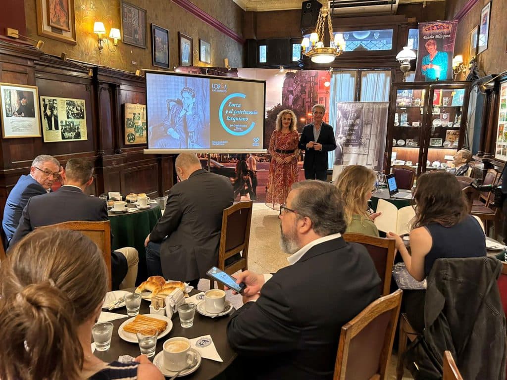 Diputación revive a Lorca en el Gran Café Tortoni de Buenos Aires y pone en valor su potencial turístico