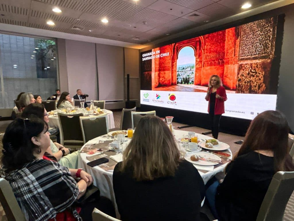La Diputación de Granada se lanza a la conquista del turista y el empresario chileno