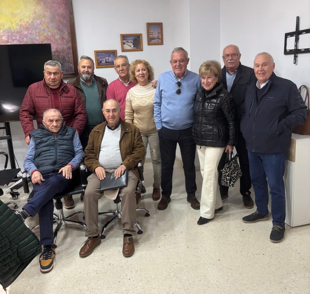 La Asociación Pro Cabalgata de Reyes de Motril dona su patrimonio entre colectivos sociales, tras 50 años de historia, ilusión y entrega llena de magia
