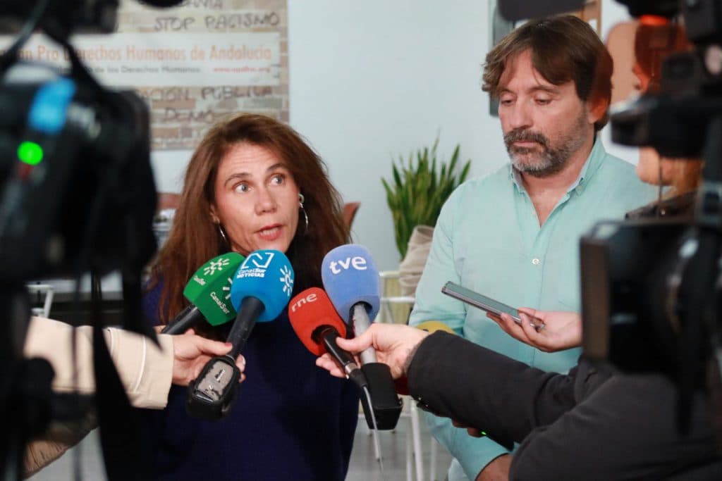 APDHA alerta de que el aumento del 57% en el número de personas sin hogar registrado por el INE “tan solo muestra la punta del iceberg de un problema mucho más grave”