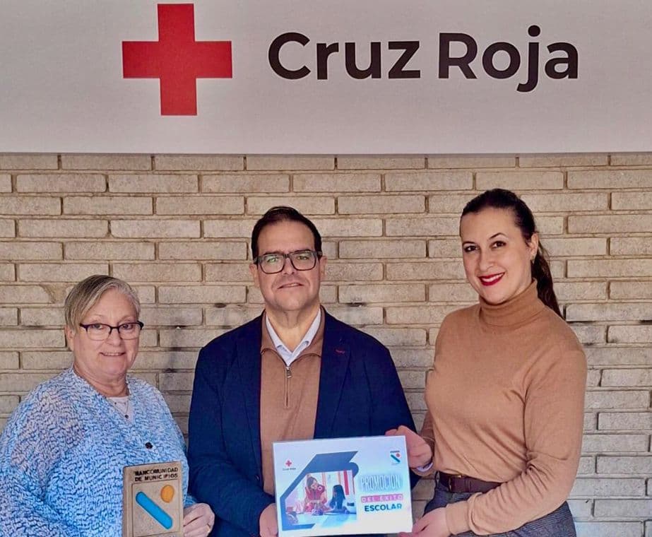 Mancomunidad y Cruz Roja mantienen estrechos lazos de colaboración en la Costa Tropical “por el bienestar de los ciudadanos”