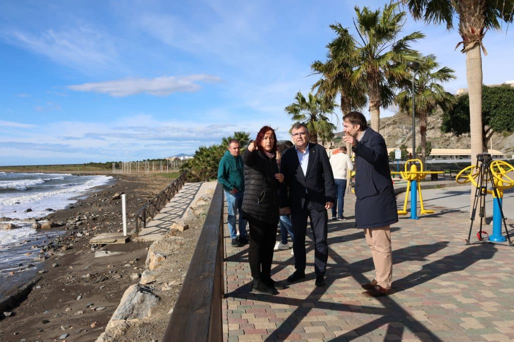 El Servicio Provincial de Costas evalúa el impacto del temporal en las playas de la Costa Tropical