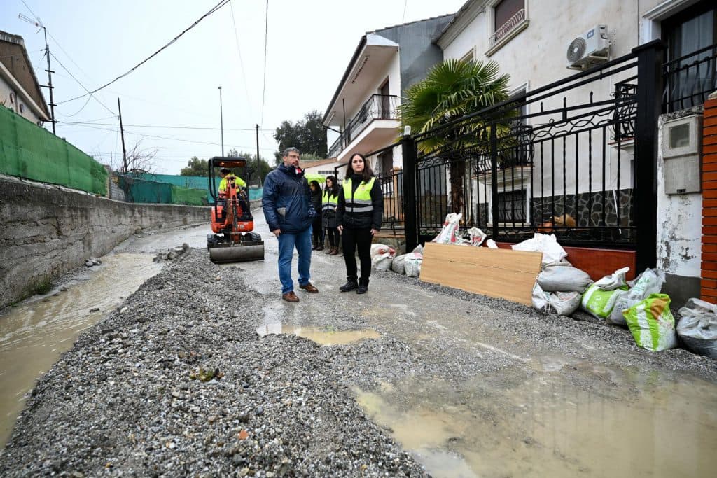 Tareas de limpieza en la provincia granadina tras el paso del temporal