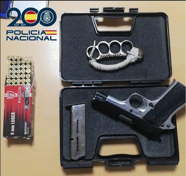 Detenido en Motril un varón de 44 años por tenencia ilícita de armas
