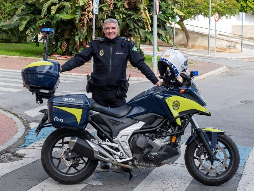 José Miguel Pérez: 38 años de servicio público y artífice del Festival Aéreo de Motril