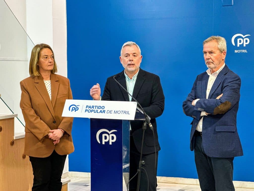 Nicolás Navarro ha defendido hoy en Motril la gestión sanitaria del Gobierno andaluz frente a las críticas del PSOE