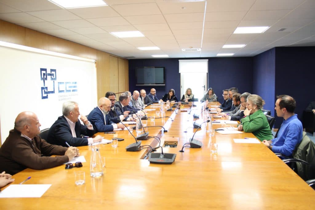 Constituida la Mesa del Agua de la Costa Tropical con «el compromiso unánime» de las administraciones y el tejido productivo para las canalizaciones de Rules