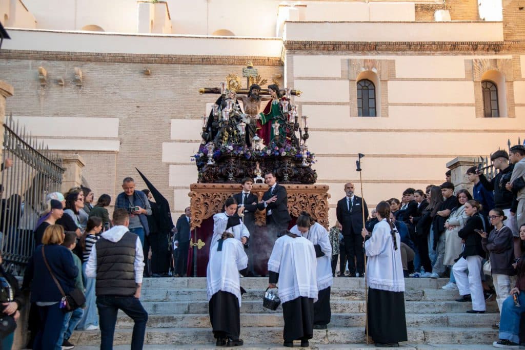 EXPIRACIÓN Y NUESTRA SEÑORA DEL VALLE: AUSTERIDAD HECHA CAMINO PARA ACOMPAÑAR AL CALVARIO DE CRISTO