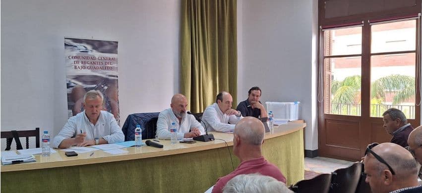Maximiliano Prados, reelegido presidente de la Comunidad de Regantes del Bajo Guadalfeo con aplastante respaldo
