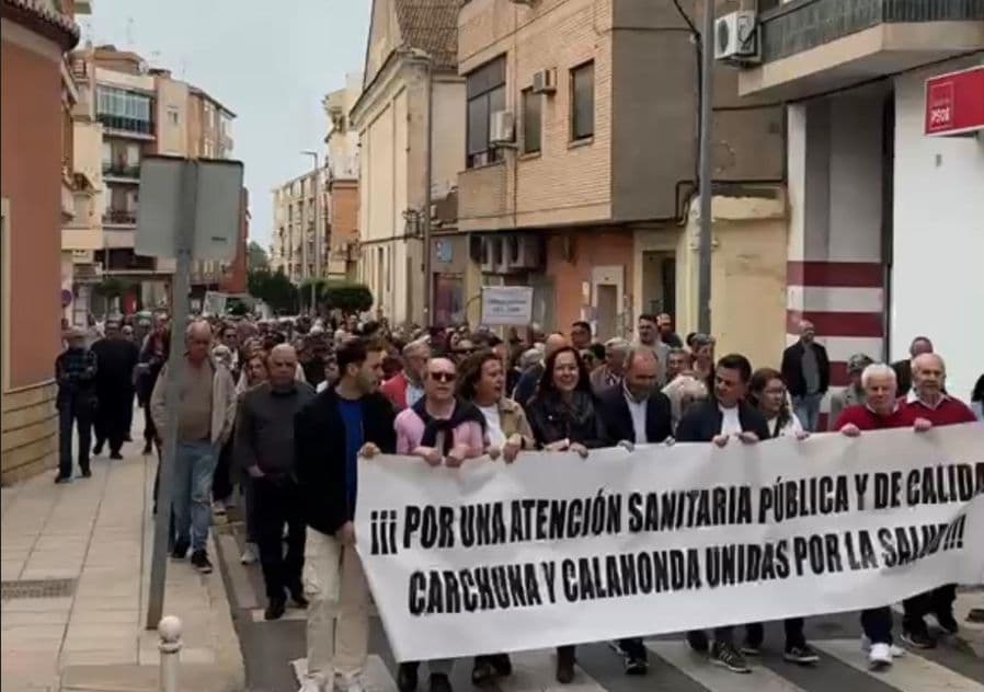 Fernández (PSOE) señala el 17M como la oportunidad para frenar el “destrozo sanitario” y recuperar derechos con Mª Jesús Montero