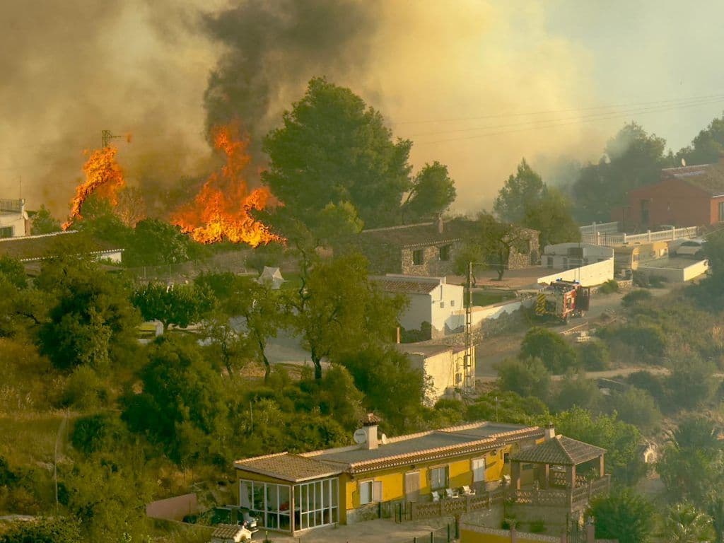 El PSOE de Almuñécar exige explicaciones inmediatas al alcalde por «cobrar el IBI rústico a familias afectadas por el incendio de 2024»