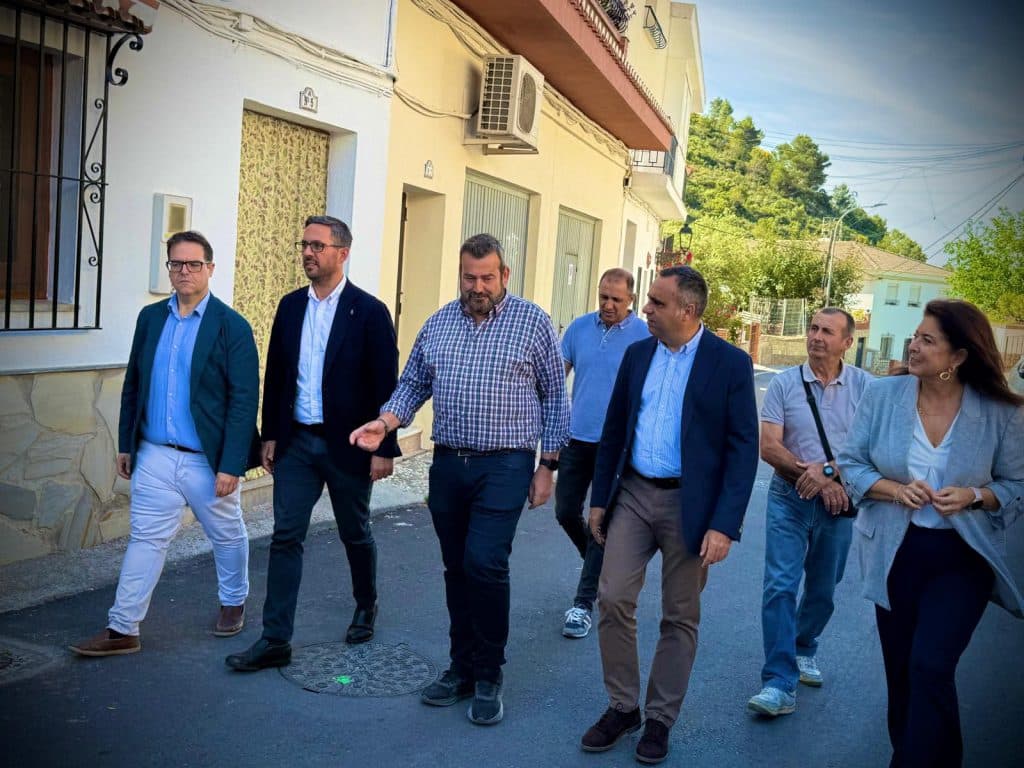 Rodríguez visita el municipio de Lentegí