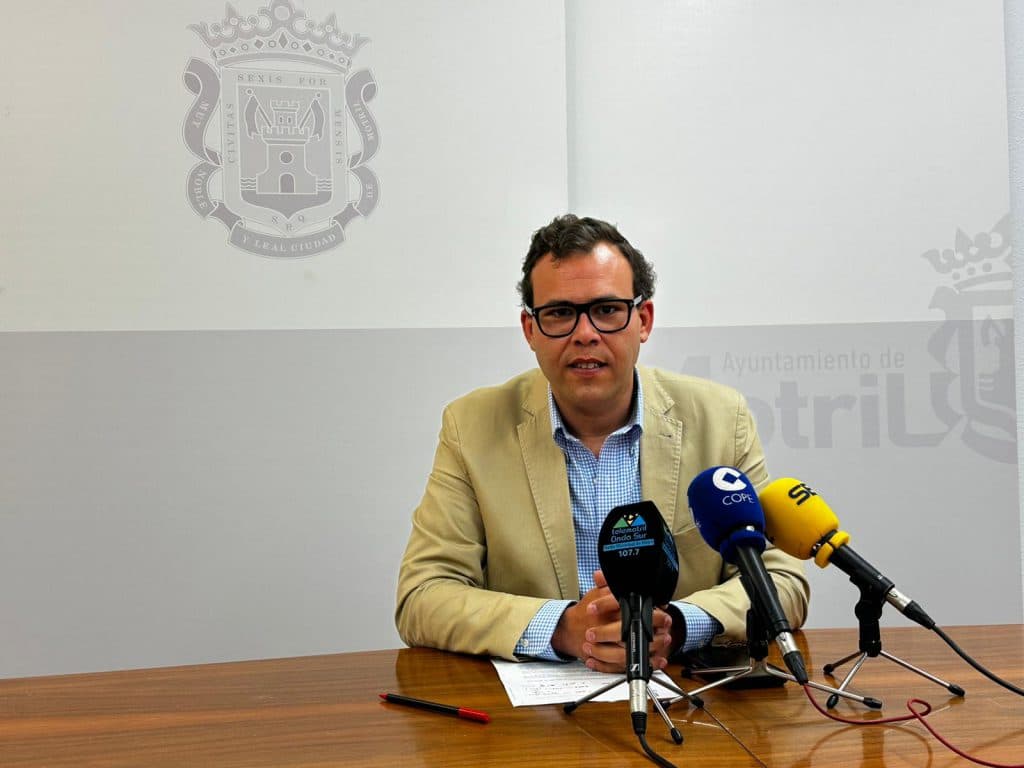 Juan Fernando Hernández: «La gran mayoría de viviendas de la ciudad no va a sufrir ninguna subida en el recibo de la tasa de basura»
