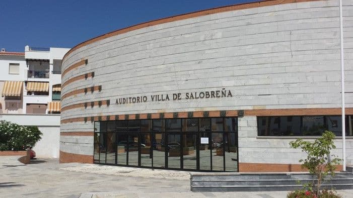 El Auditorio ‘Villa de Salobreña’ acoge la presentación de los trabajos finales del proyecto de igualdad de la Diputación ‘Igualescentes’