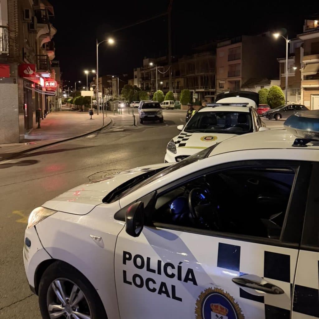Muere un motorista de 36 años y un peatón resulta herido en un accidente en Ogíjares