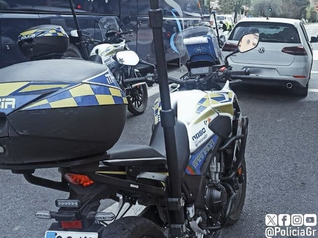Cuatro heridos en un accidente de tráfico en Granada capital