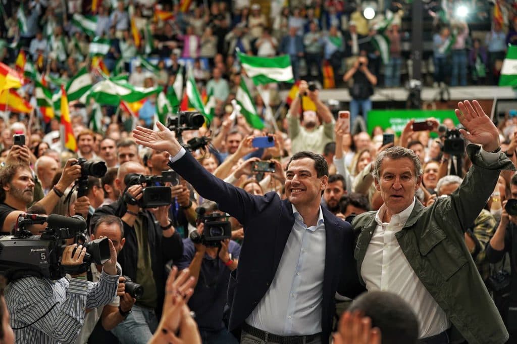 Moreno pide un “último esfuerzo” para “llenar las urnas de ilusión y de esperanza” con el aval “del trabajo bien hecho en Andalucía”