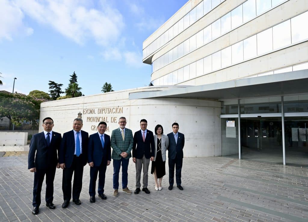 Granada consolida su estrategia de atracción de inversión con la recepción de una nueva delegación política y empresarial de Shanghái