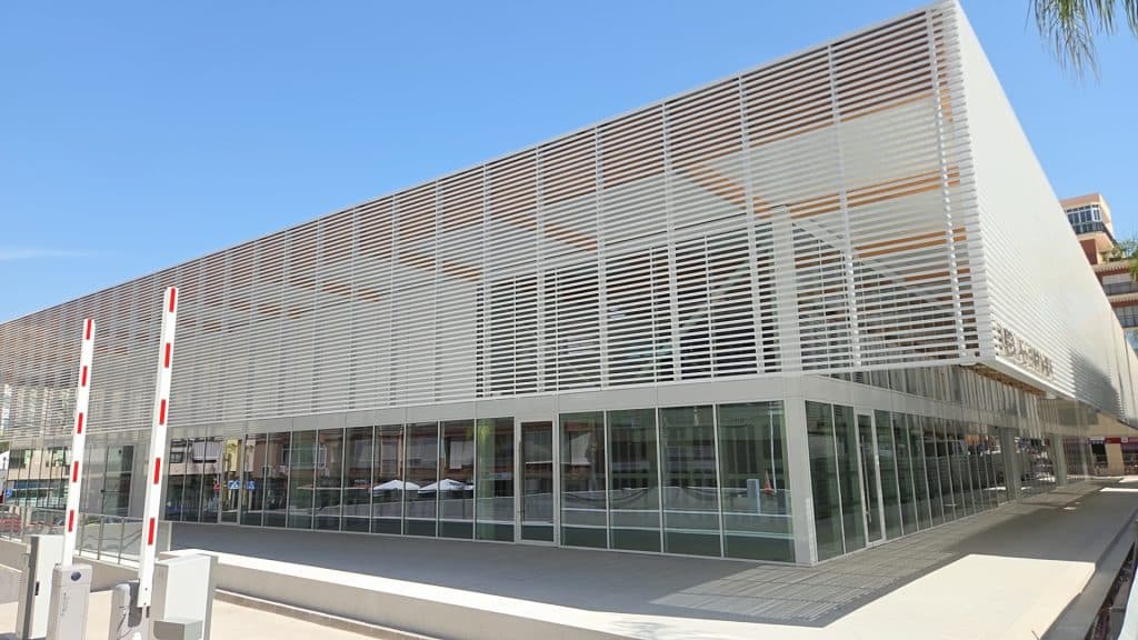 El Ayuntamiento de Almuñécar adjudica los cuatro puestos licitados del Mercado Municipal de Abastos