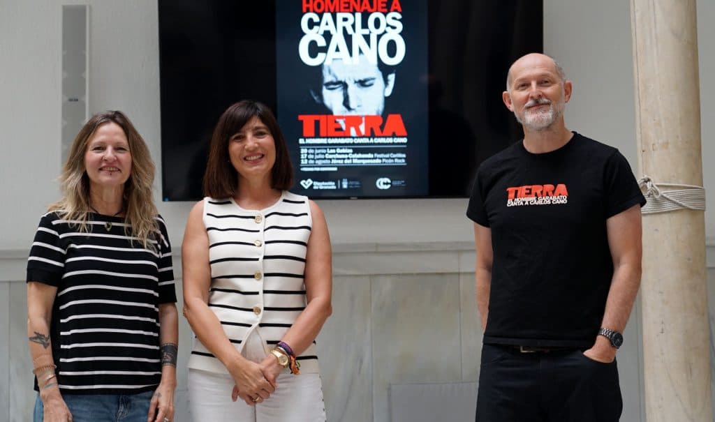 Diputación impulsa una gira provincial para acercar el legado de Carlos Cano a nuevos públicos de la mano de El Hombre Garabato