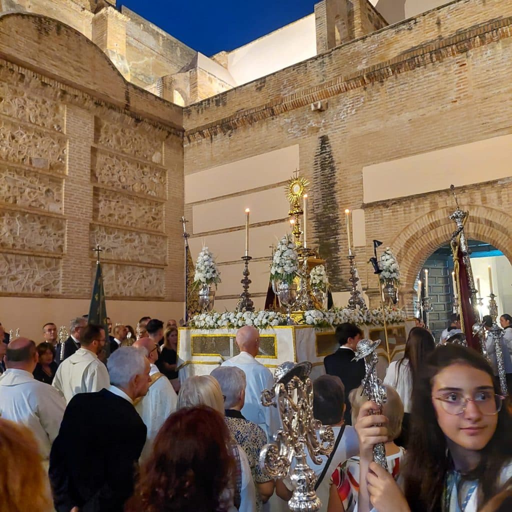 CORPUS CHRISTI Y LA PROCESIÓN DE LAS ESPIGAS, DOS SOLEMNES EXALTACIONES A JESUS SACRAMENTADO EN LA CIUDAD DE MOTRIL