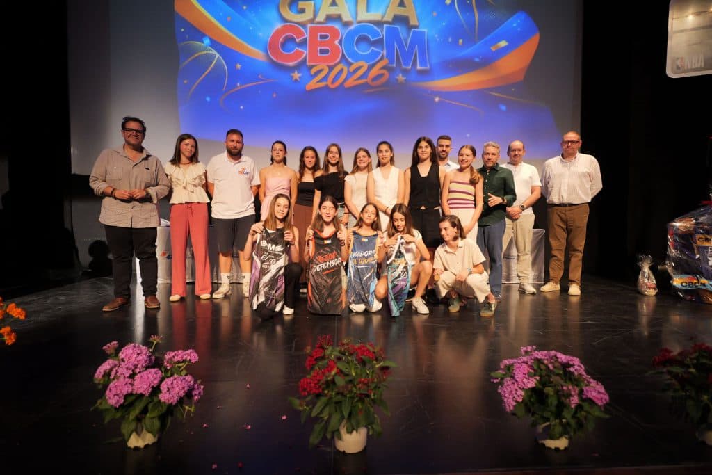 La IX Gala del Club Baloncesto Costa Motril reúne a la familia CBCM en una noche de emoción y reconocimientos