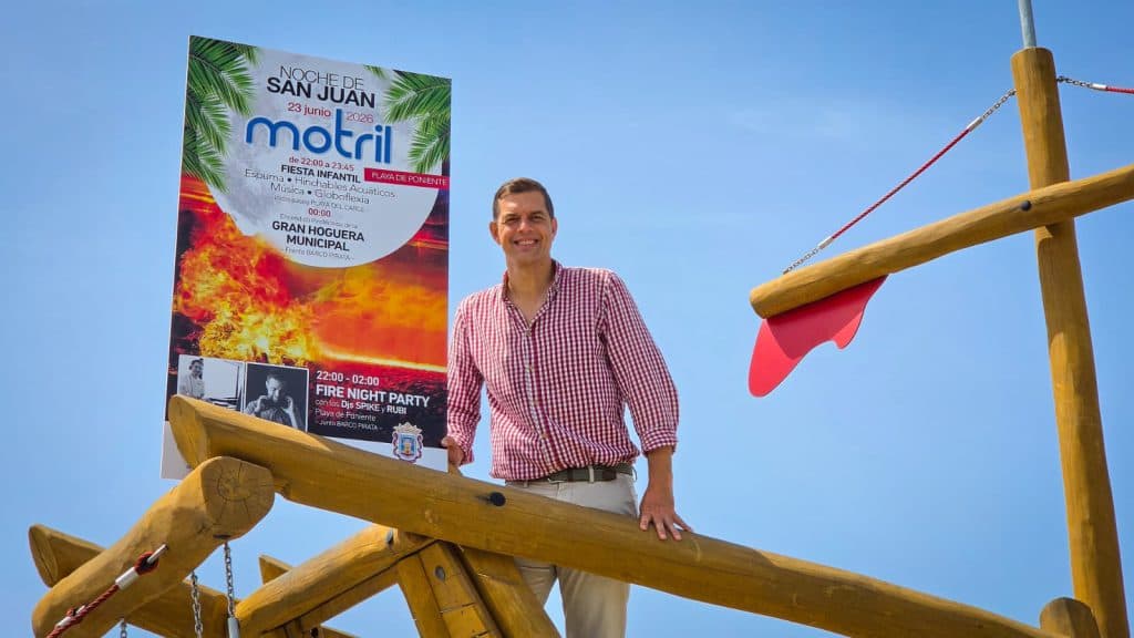 Motril prepara la mágica Noche de San Juan con «actividades familiares, música y el tradicional encendido de la hoguera» en Playa de Poniente
