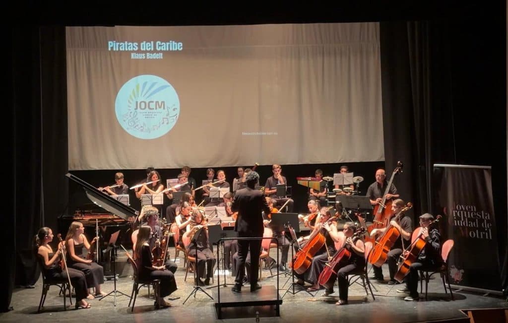 La Joven Orquesta Ciudad de Motril conquista al público con un brillante concierto de fin de temporada