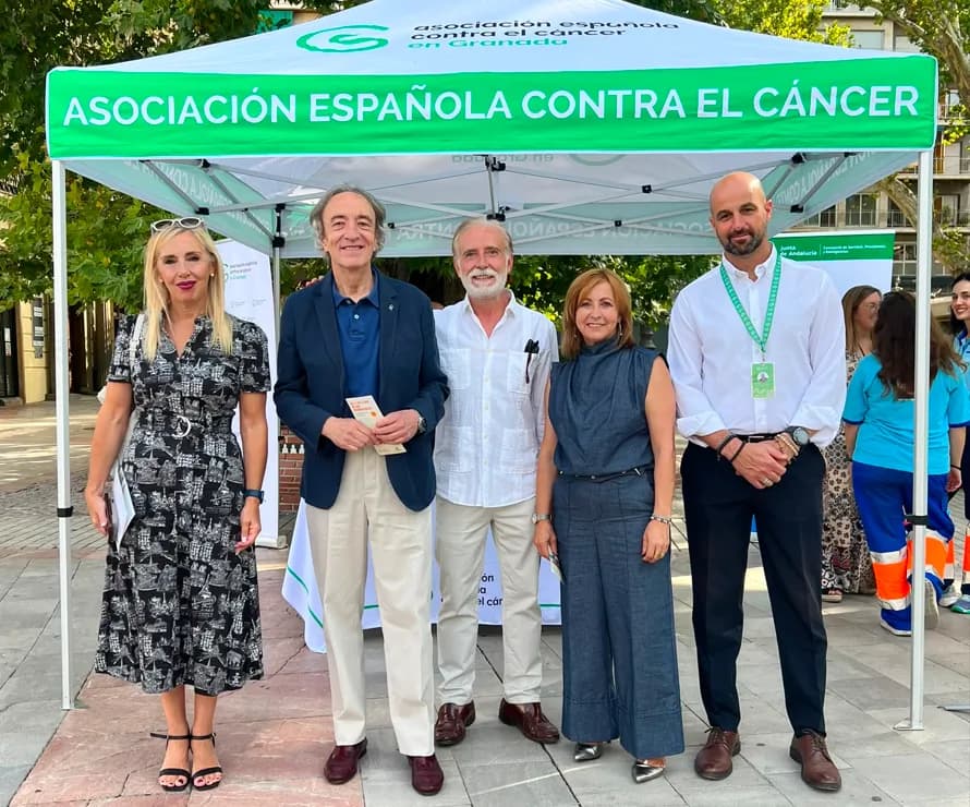 Sanidad acerca recomendaciones para prevenir el cáncer de piel este verano a la ciudadanía de Granada