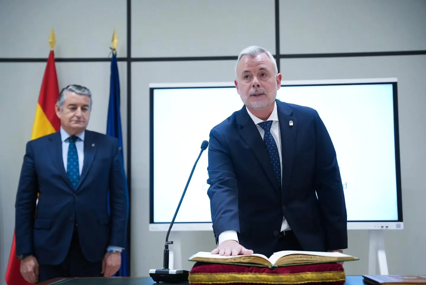 El motrileño Nicolás Navarro toma posesión como viceconsejero de Sanidad de la Junta de Andalucía