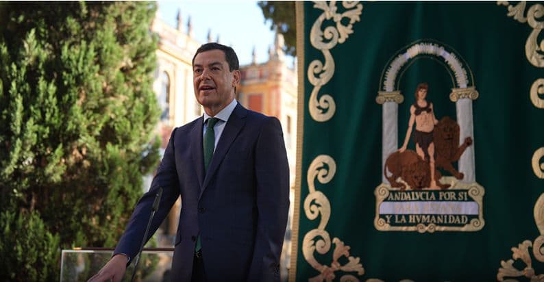 Moreno toma posesión como presidente de la Junta: «Seré fiel a mí mismo, la vía andaluza sigue vigente»