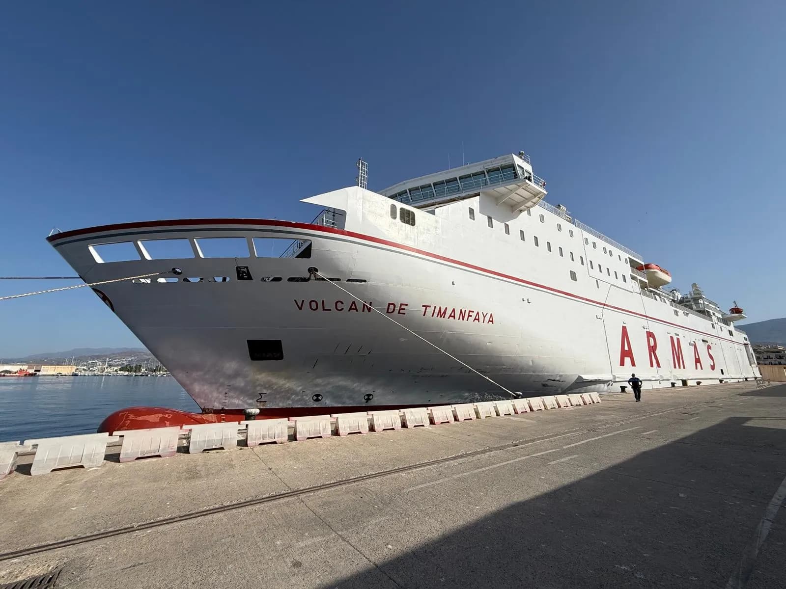El buque Volcán de Timanfaya se incorpora a las conexiones marítimas de Motril con Alhucemas y Nador