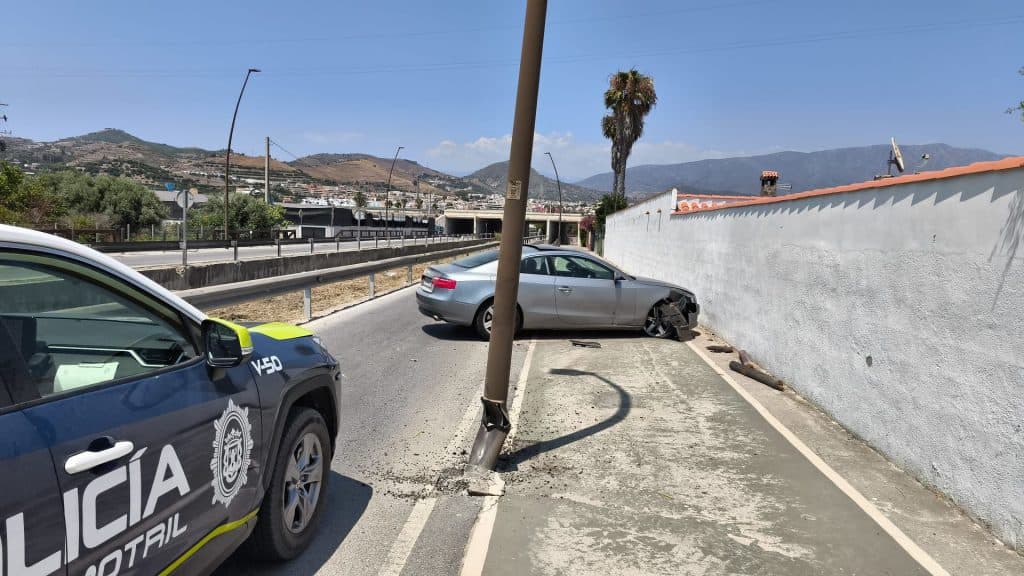 Segunda salida de vía en la Rambla de las Brujas de Motril en 48 horas