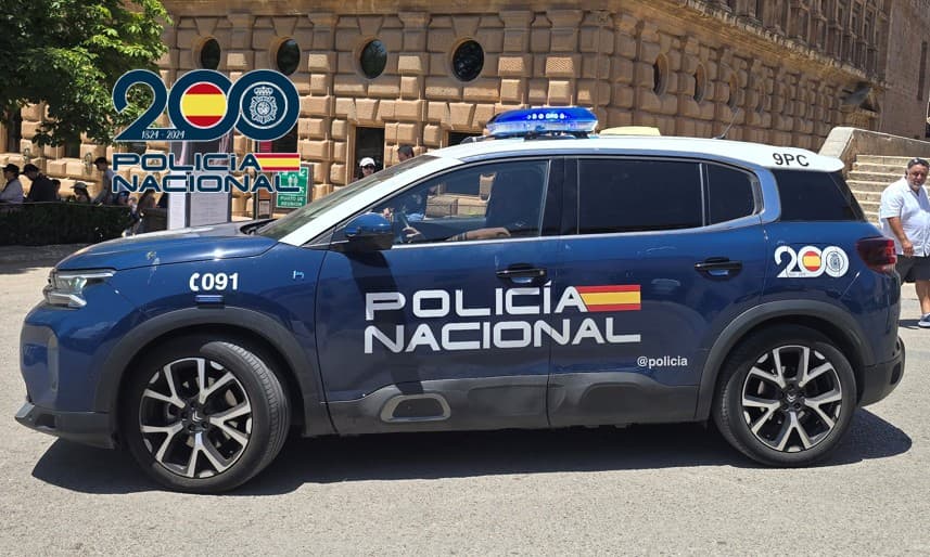 Detenido en Granada un individuo por robar a punta de cuchillo en un pub