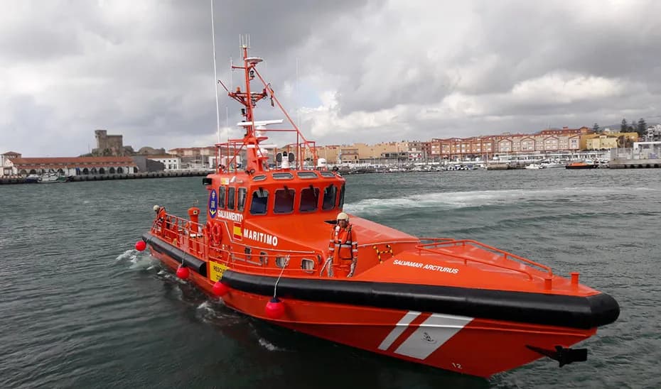 Fallece un buzo, rescatado en la costa de Tarifa