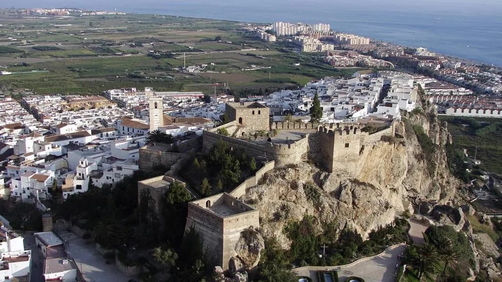 Salobreña celebrará el Día Mundial del Turismo con un reconocimiento a diversos profesionales «por su contribución a la difusión del sector gastronómico»