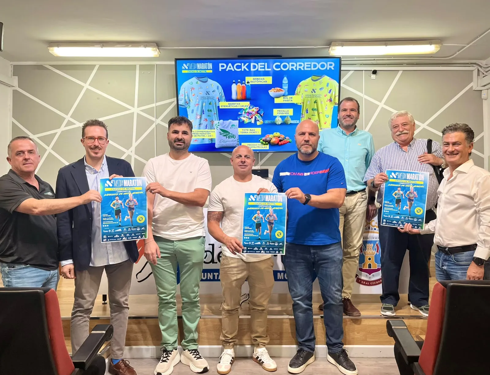 La 42ª Media Maratón Ciudad de Motril ultima su puesta a punto con una previsión de más de 2.500 corredores y una nueva camiseta conmemorativa