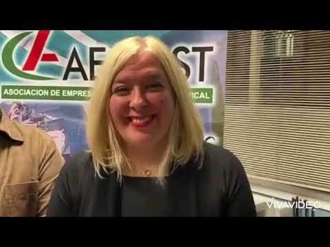FLOR ALMÓN SE REÚNE CON AECOST PARA ESCUCHAR Y RECOGER SUS PROPUESTAS PARA LA COSTA TROPICAL