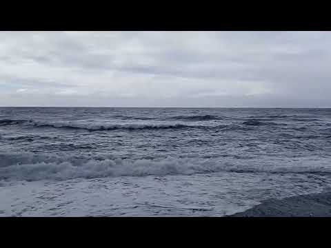 DÍA FESTIVO EN LA COSTA TROPICAL CON FUERTE TEMPORAL DE PONIENTE Y AVISO AMARILLO POR VIENTO