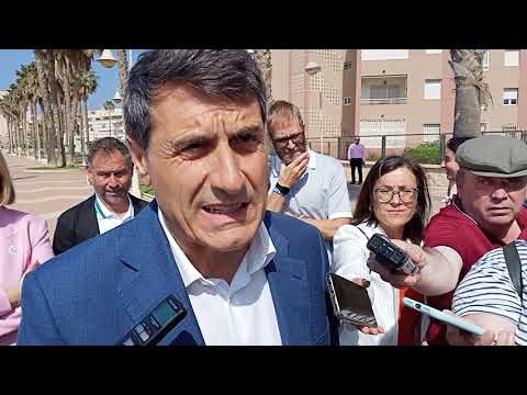 VISITA DE PEDRO FERNÁNDEZ: TRABAJOS DE REGENERACIÓN EN LA PLAYA DE PONIENTE DE MOTRIL