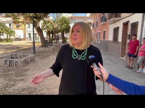 EL PSOE DE MOTRIL EVIDENCIA "EL ALARMANTE ESTADO DE ABANDONO DE LA PLAZA PRIMERO DE MAYO"