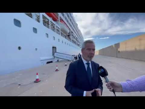 EL PUERTO DE MOTRIL RECIBE UN SEGUNDO CRUCERO EN SEMANA SANTA CON 452 PASAJEROS Y 383 TRIPULANTES
