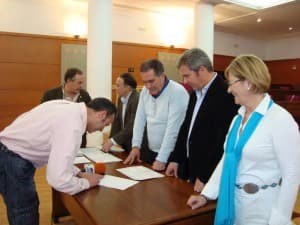 Se entregan los diplomas de los cursos realizados por Protección Civil
