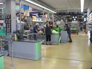 AKÍ aumenta sus instalaciones de Motril en más de 600 m²