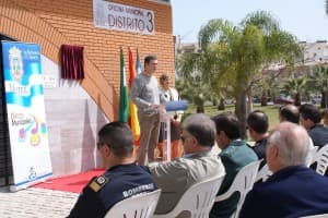 El barrio de los Álamos estrena su Oficina de Distrito
